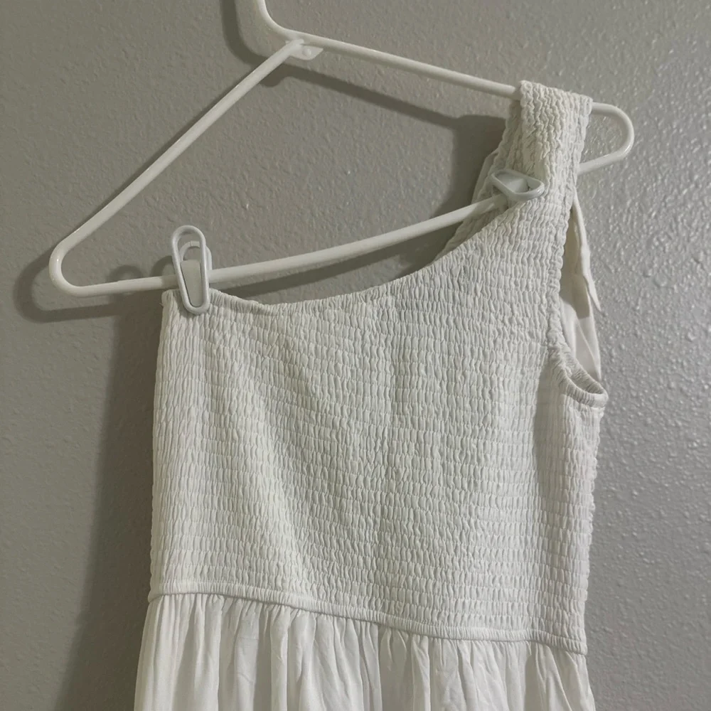 🌼NWT Meerokeety Elegant One-Shoulder White Dress